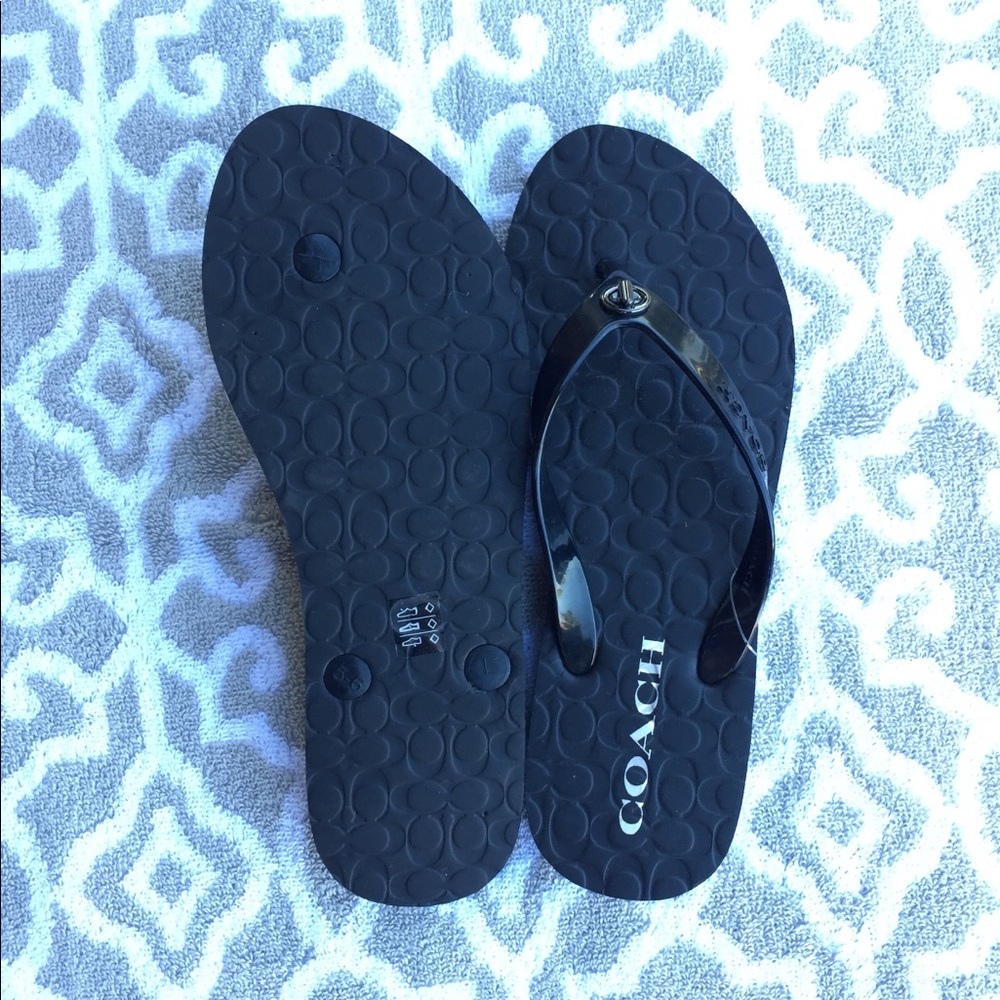 🆕Coach Flip Flops - Picture 4 of 4